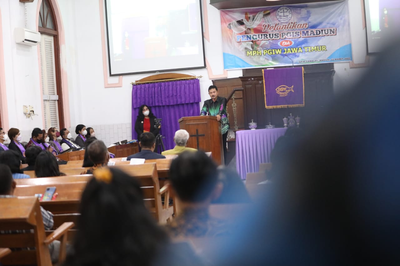 Hadiri Pelantikan Pengurus PGIS Madiun, Wali Kota Beri Selamat Kepada Jemaat