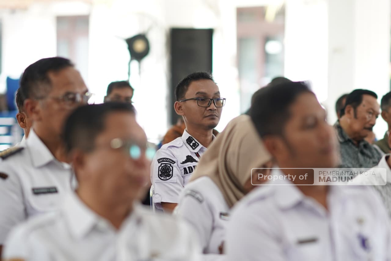 Perkuat Sinergi Pembangunan, Plt Wali Kota Dorong LPMK Aktif Kawal Program Prioritas