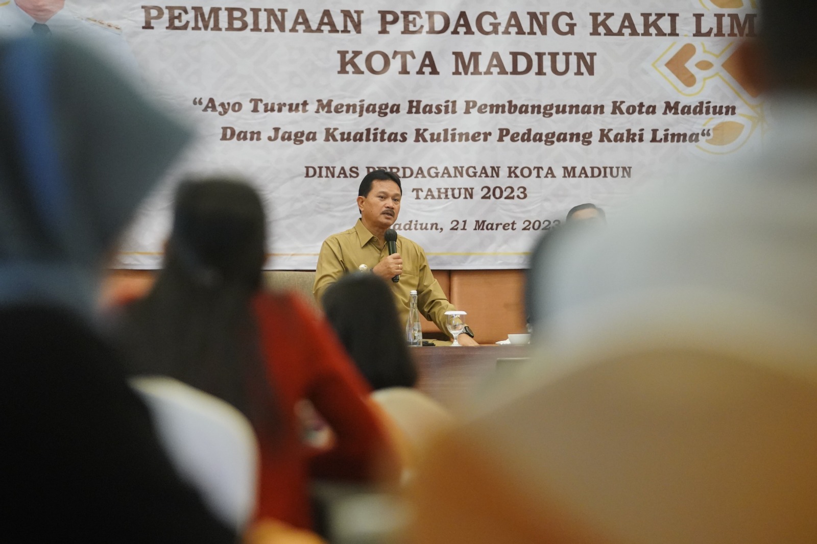 Gelar Pembinaan Bagi PKL, Wali Kota Pesan Jaga Kualitas Dalam Berjualan
