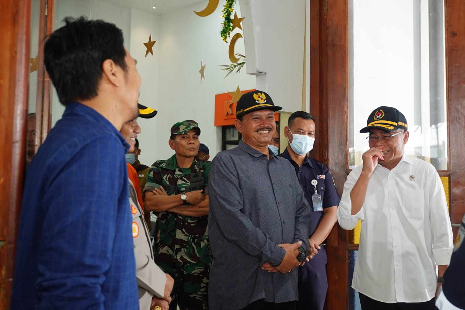 Dampingi Menko PMK Tinjau Stasiun Kereta Api, Wali Kota: Ada Banyak Manfaat dari Kunjungan Pejabat Pusat