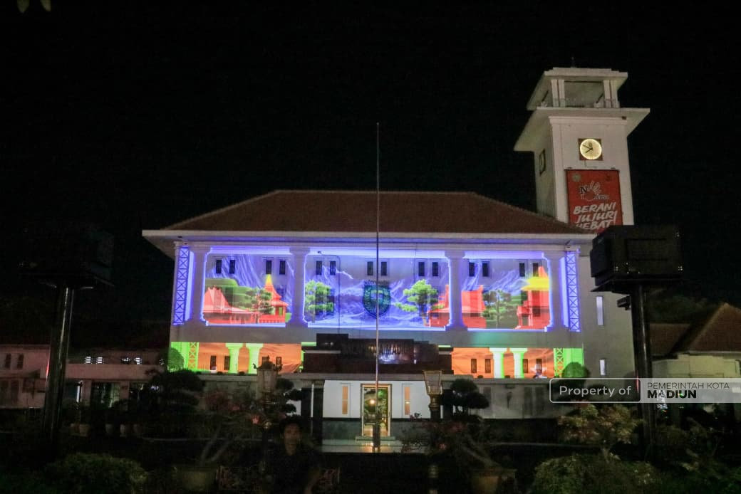 Video Mapping Kembali Hiasi Balai Kota Madiun, Percantik Kawasan Pusat Kota