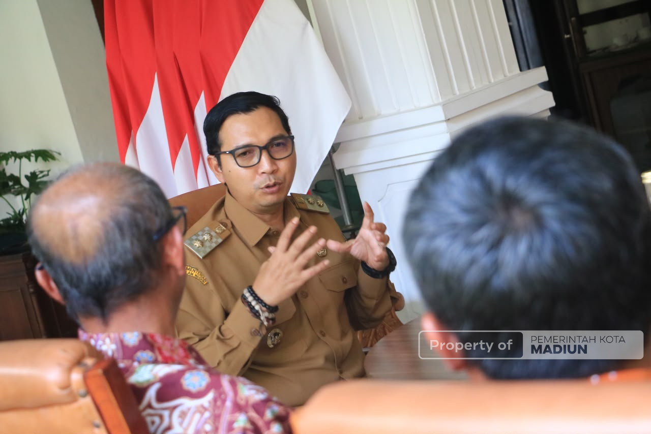 Perkuat Pembangunan dari Bawah, Plt Wali Kota Dorong Akademisi Turun ke Kelurahan