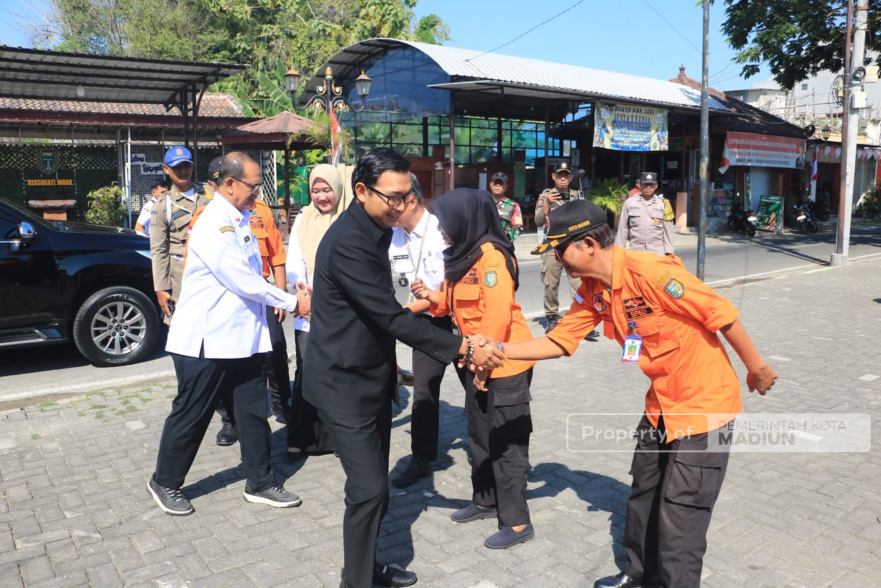 Antisipasi Dampak Cuaca Ekstrem, Plt Wali Kota Ajak Masyarakat Tingkatkan Kewaspadaan