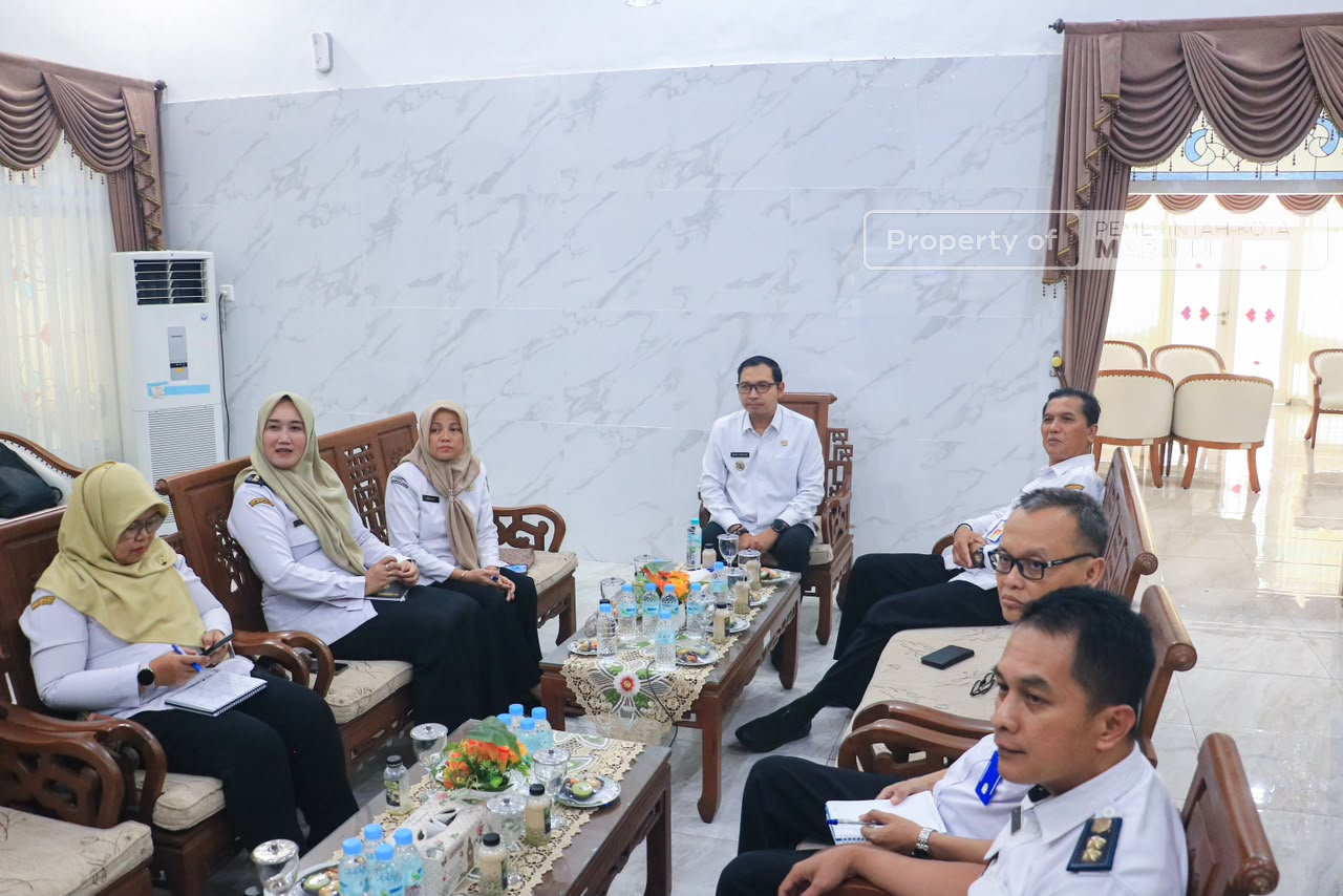 Kurangi Timbulan Sampah Organik, Plt Wali Kota Madiun Jajaki Inovasi Berbasis Maggot