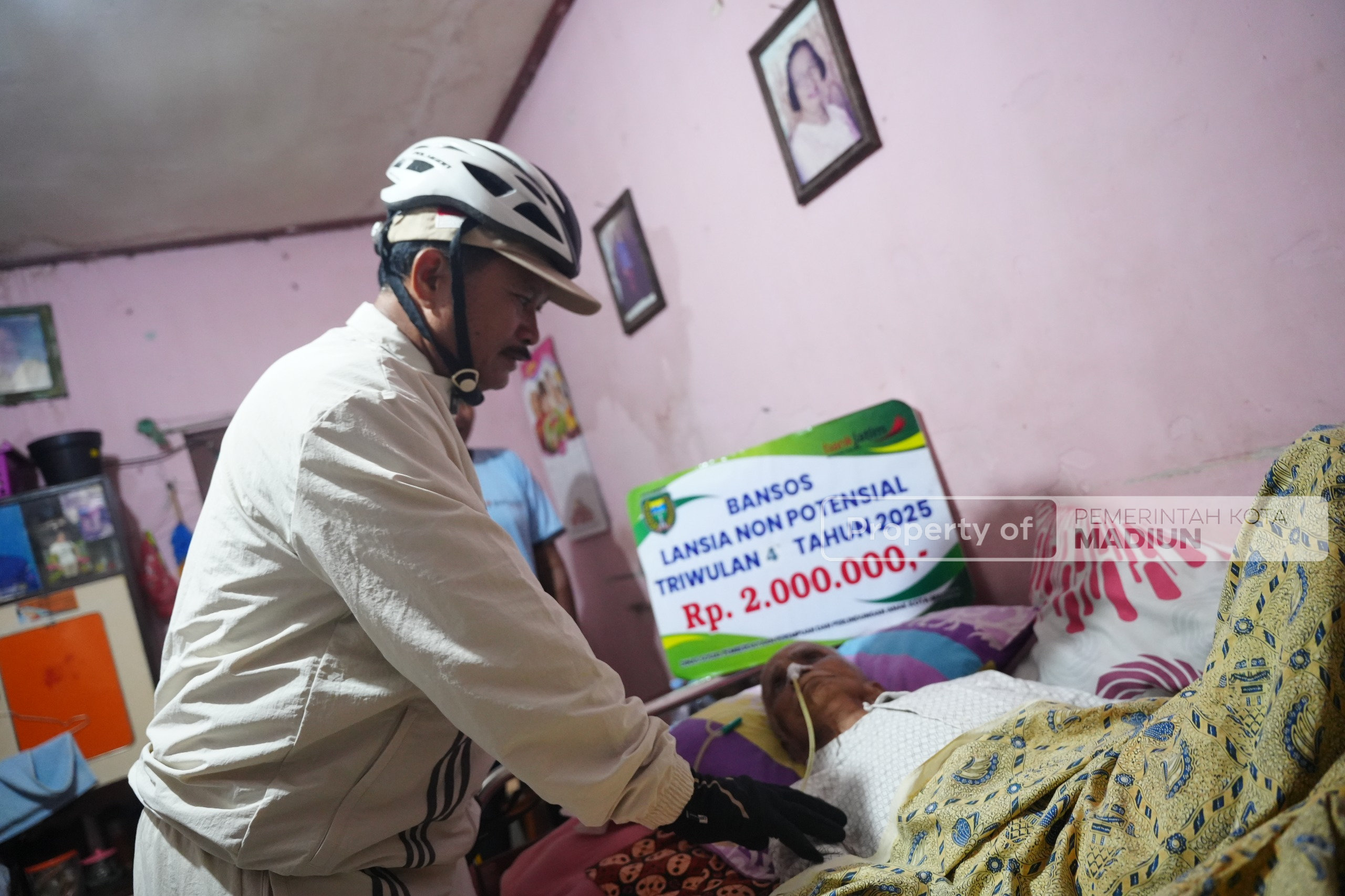 Cek Estetika Kota Melalui Gowes Bersama, Wali Kota Juga Tandai Tiang Provider Bermasalah