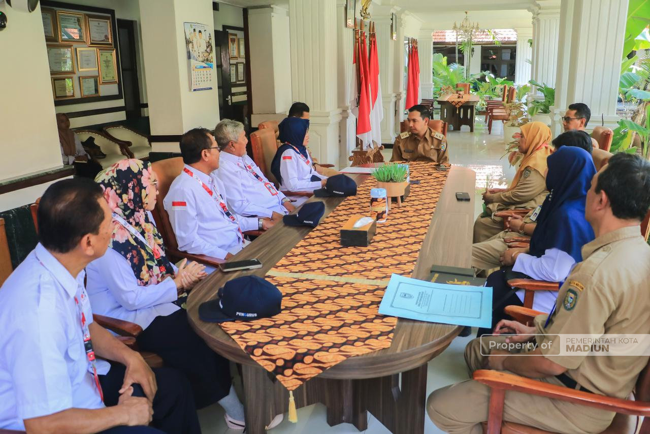 Plt Wali Kota Madiun Terima Audiensi PMI, Bahas Pembangunan Gedung dan Penguatan Layanan UDD