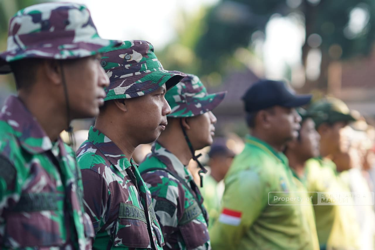 Pimpin Apel Pasukan Hijau, Plt Wali Kota Kerahkan Tim Bersihkan Kawasan RTM
