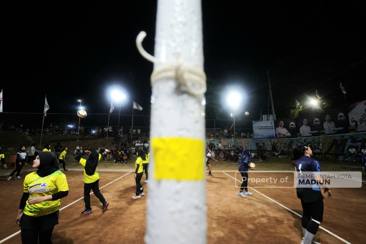 Buka Turnamen Bola Voli Putri Gajah Cup 2026, Plt Wali Kota Bakal Lengkapi Fasilitas Lapangan