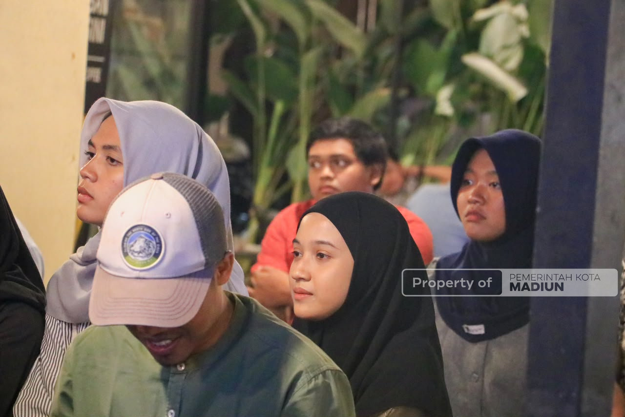 Perangi Rokok Ilegal, Plt Wali Kota Dorong Karang Taruna Aktif Gempur Peredarannya