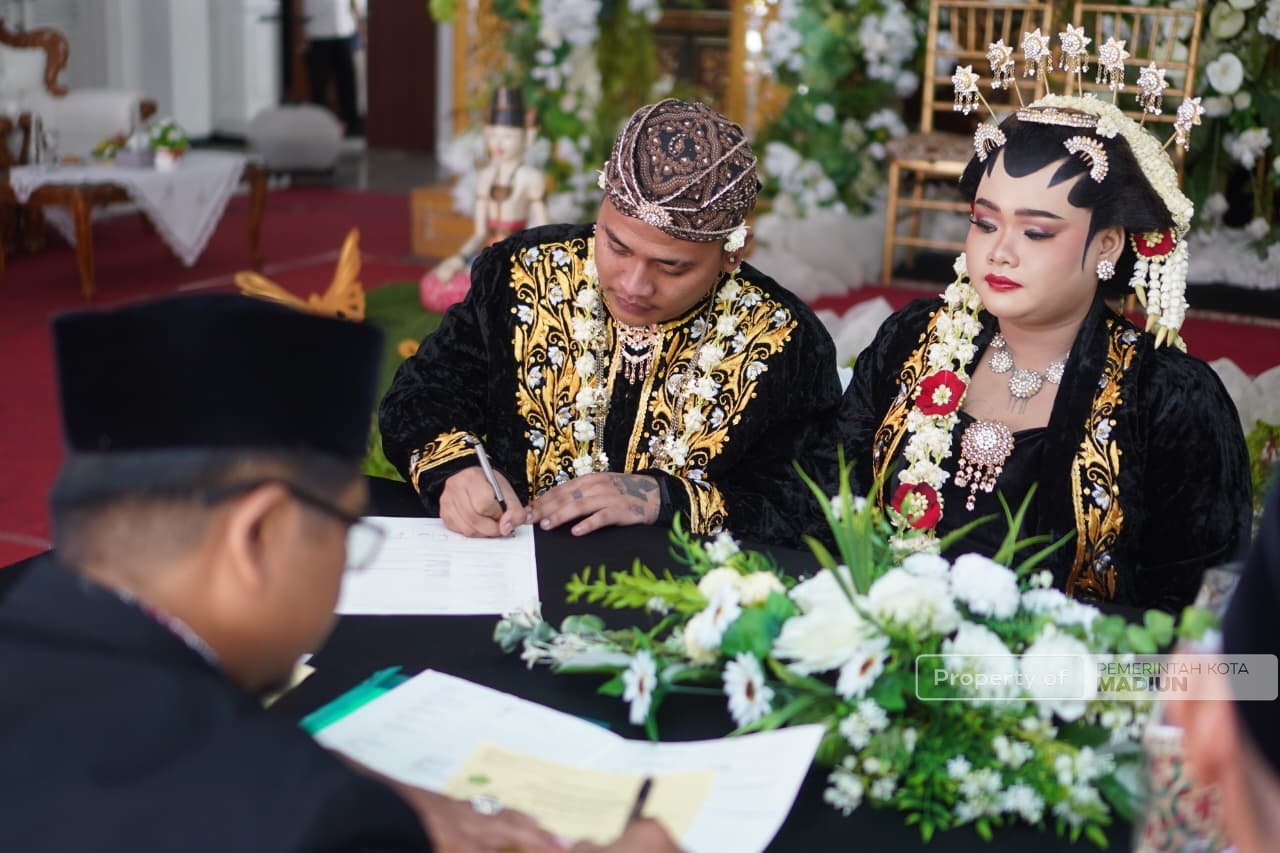 Lestarikan Warisan Budaya, Pemkot Madiun Hadirkan Prosesi Akad Nikah dan Lomba Tata Rias Pengantin Adat dalam Rangka HUT ke-108