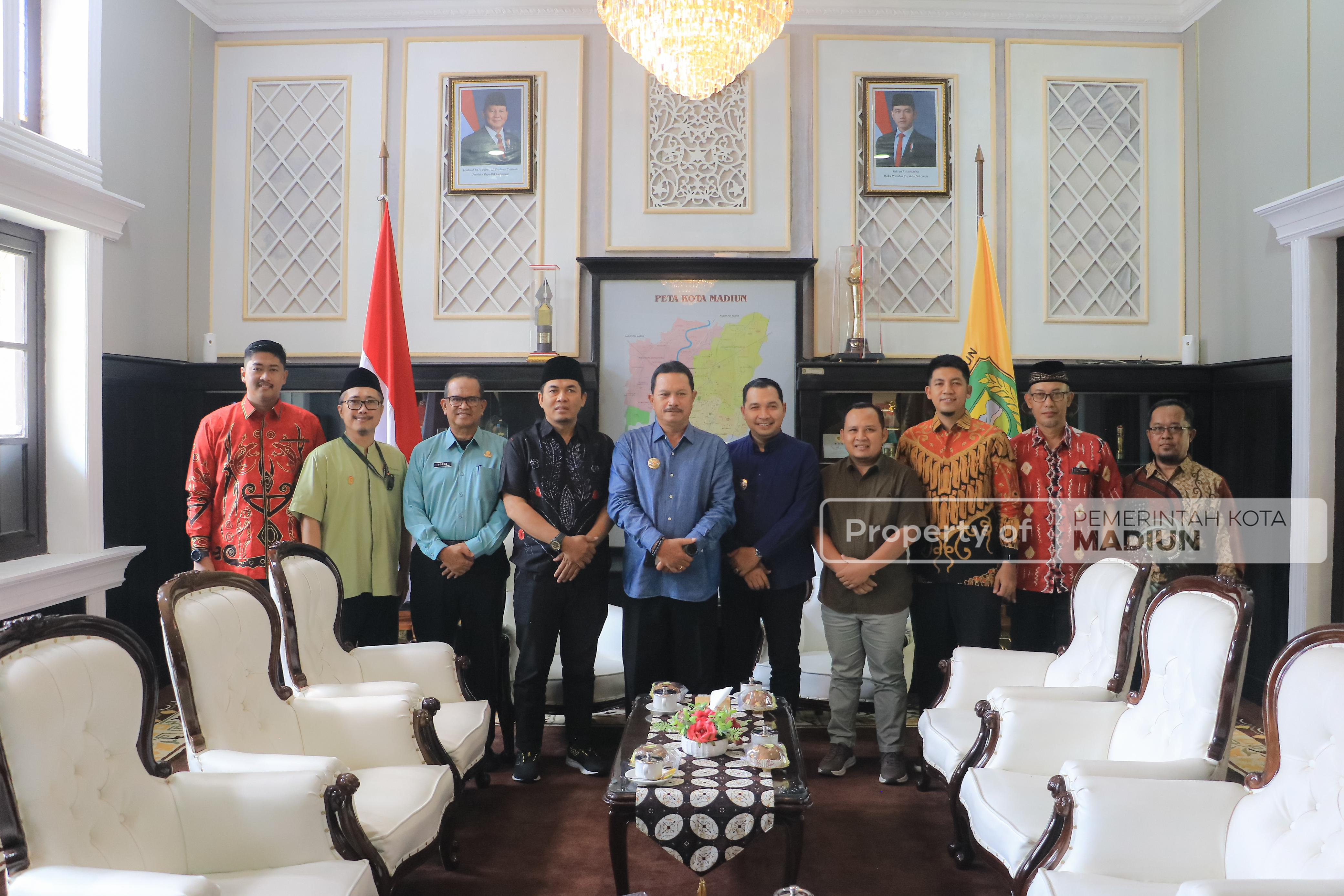 Terima Audiensi Pengurus Baru DPD PKS, Wali Kota Dorong Komitmen dan Karya Nyata untuk Warga