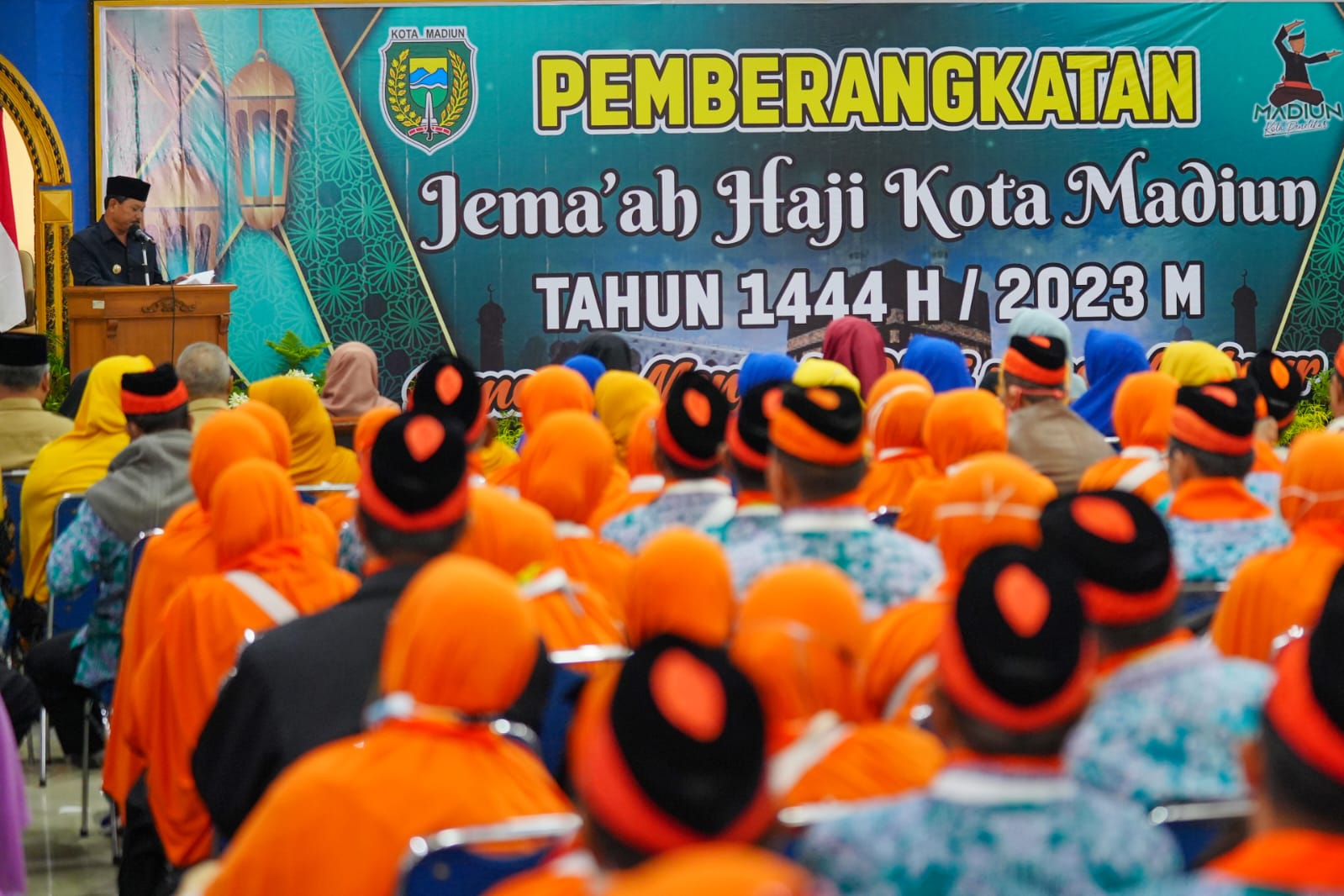 Lepas CJH Ke Tanah Suci, Wali Kota Pesan Optimalkan Ibadah Dan Jaga Kesehatan