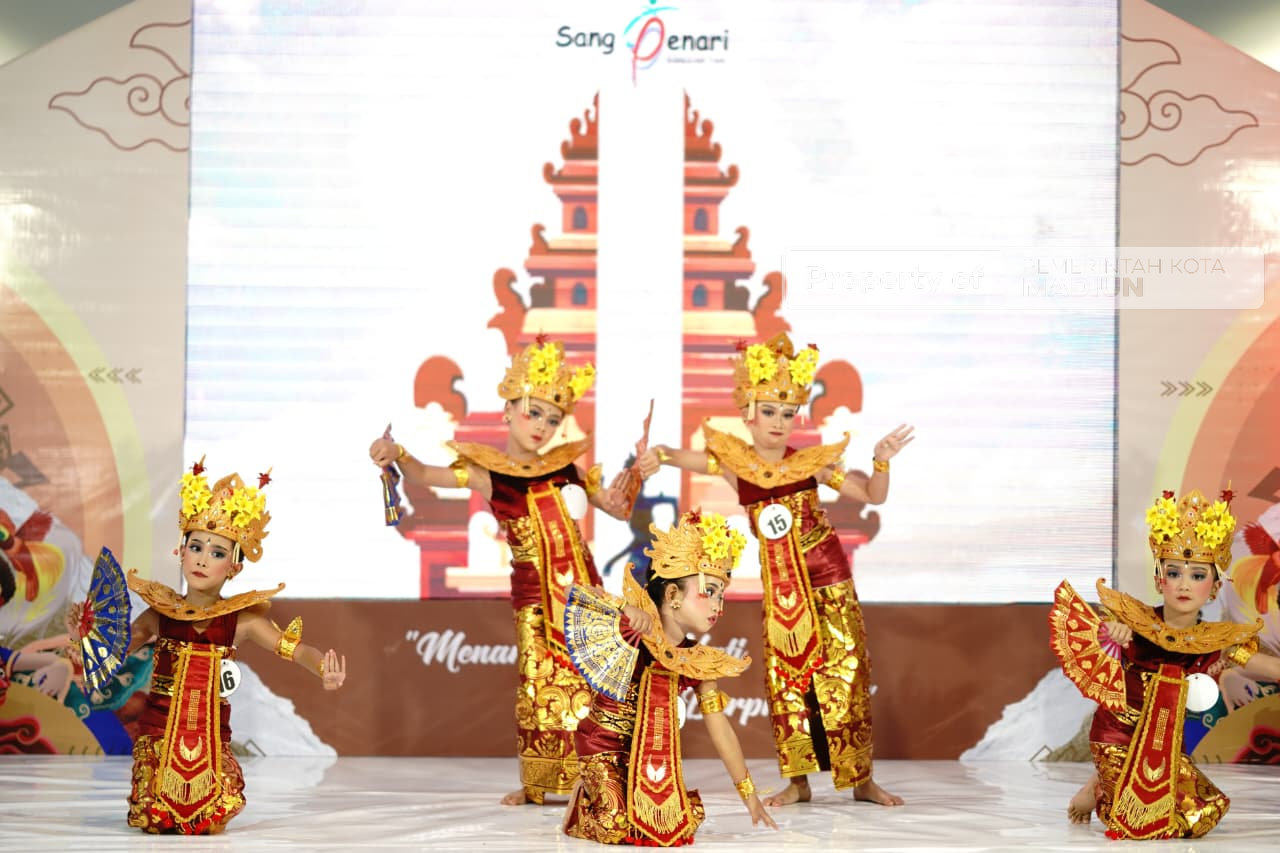Resmi Buka Student Performance Vol. 4 Sang Penari, Wawali Madiun Sebut Seni Tari Jadi Motor Ekonomi Kreatif