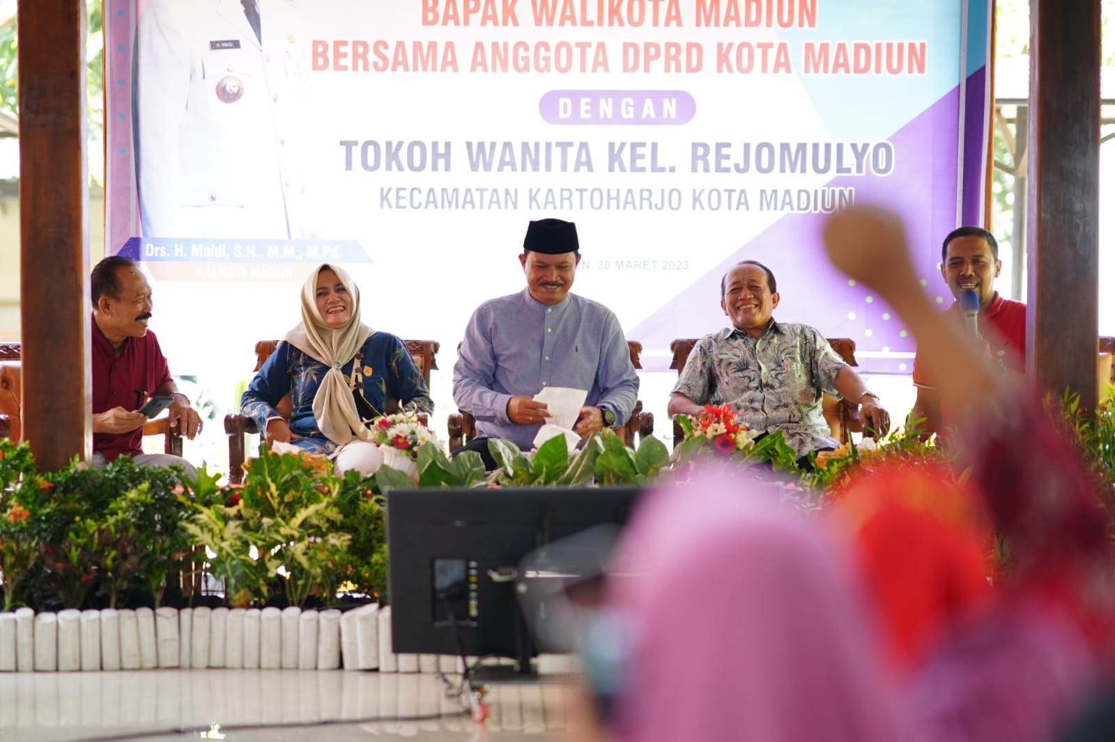 Hadiri Pertemuan Dengan DPRD Bersama Warga, Wali Kota Beberkan Upaya Peningkatan Pendidikan