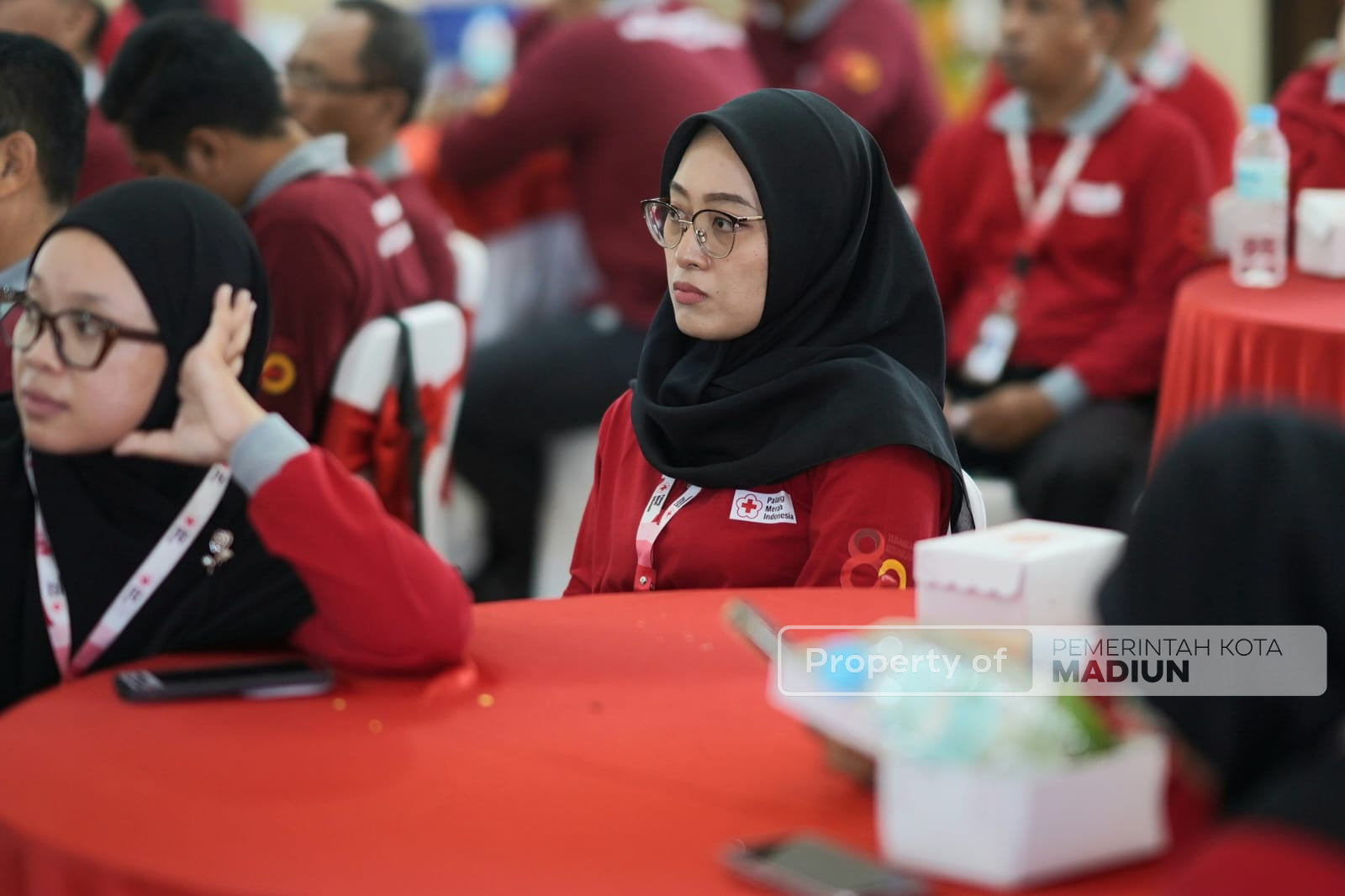Hadiri HUT ke-80 PMI, Wali Kota Madiun Apresiasi Pendonor Setia dan Bagikan Penghargaan