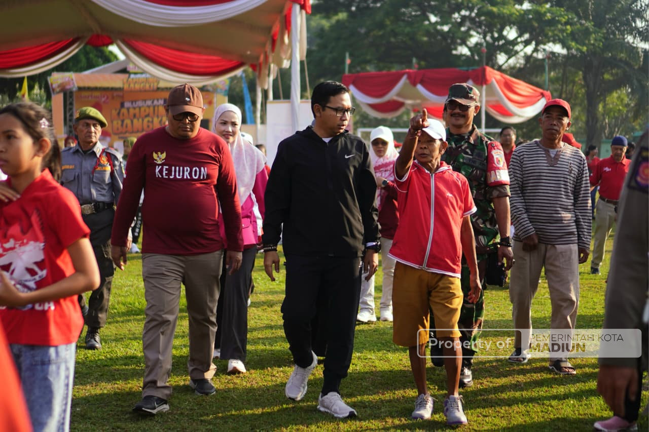 Plt Wali Kota Madiun Hadiri Blusukan Kampung Bangkit, Warga Gulun Antusias Ikuti Jalan Santai