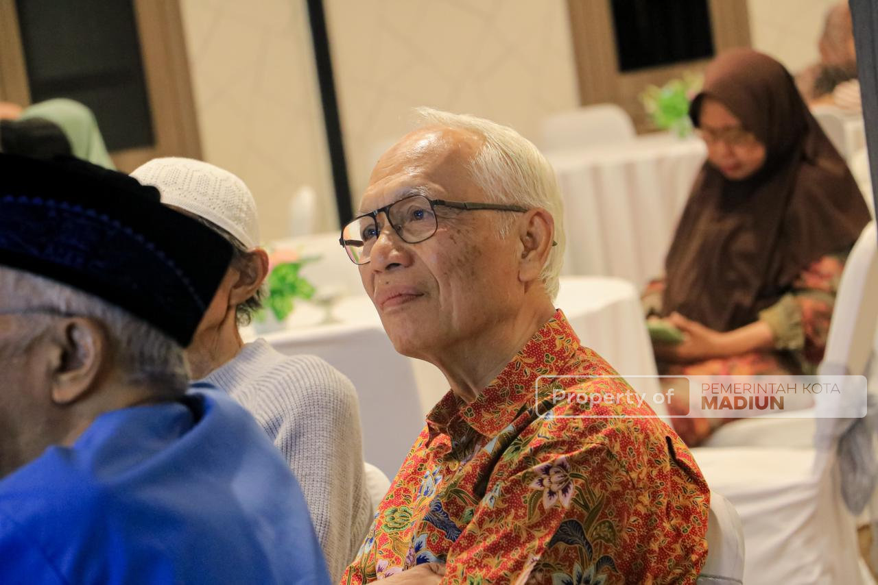 Hadiri Reuni SMASA ’67, Wali Kota Maidi Paparkan Kemajuan Pembangunan Kota Madiun