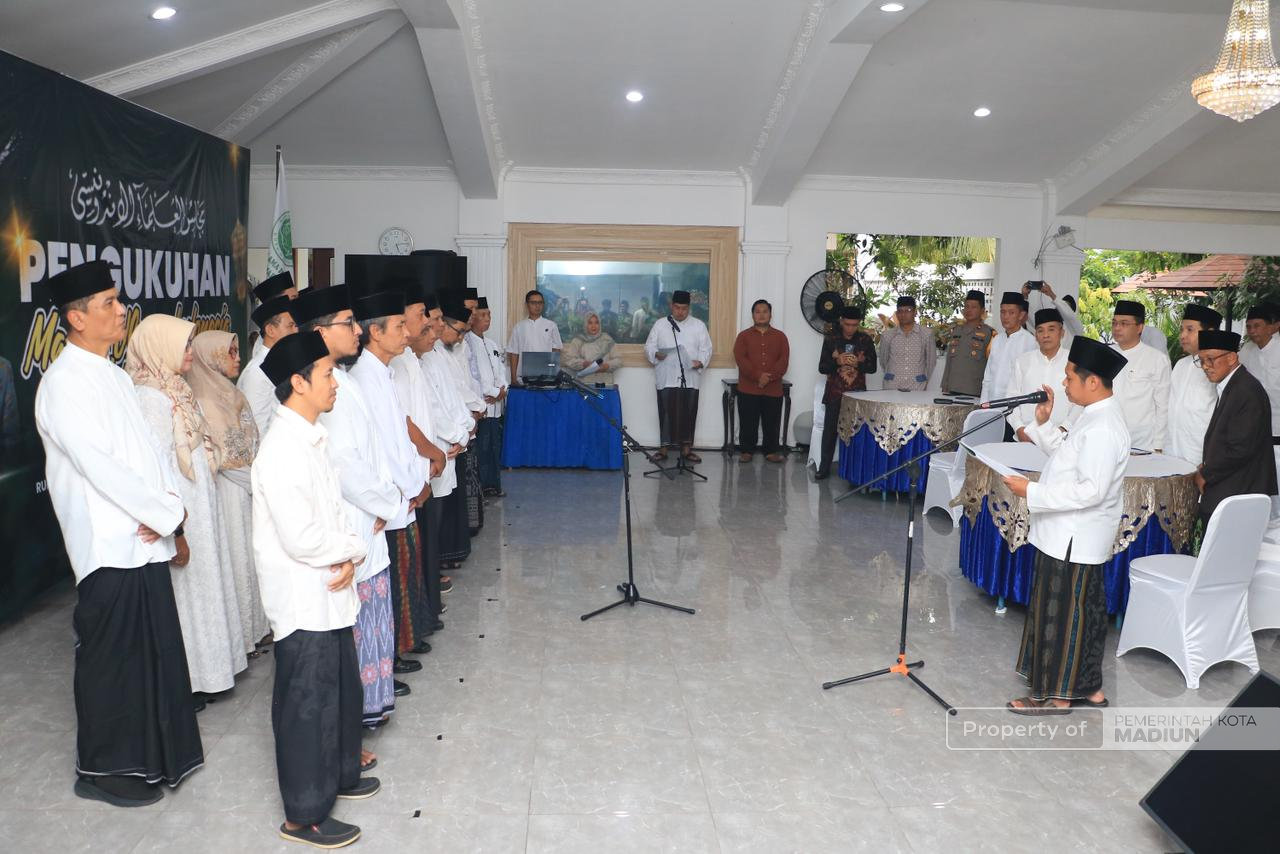 Pengurus MUI Kota Madiun 2025–2030 Dikukuhkan, Plt Wali Kota Dorong Sinergi Peningkatan SDM