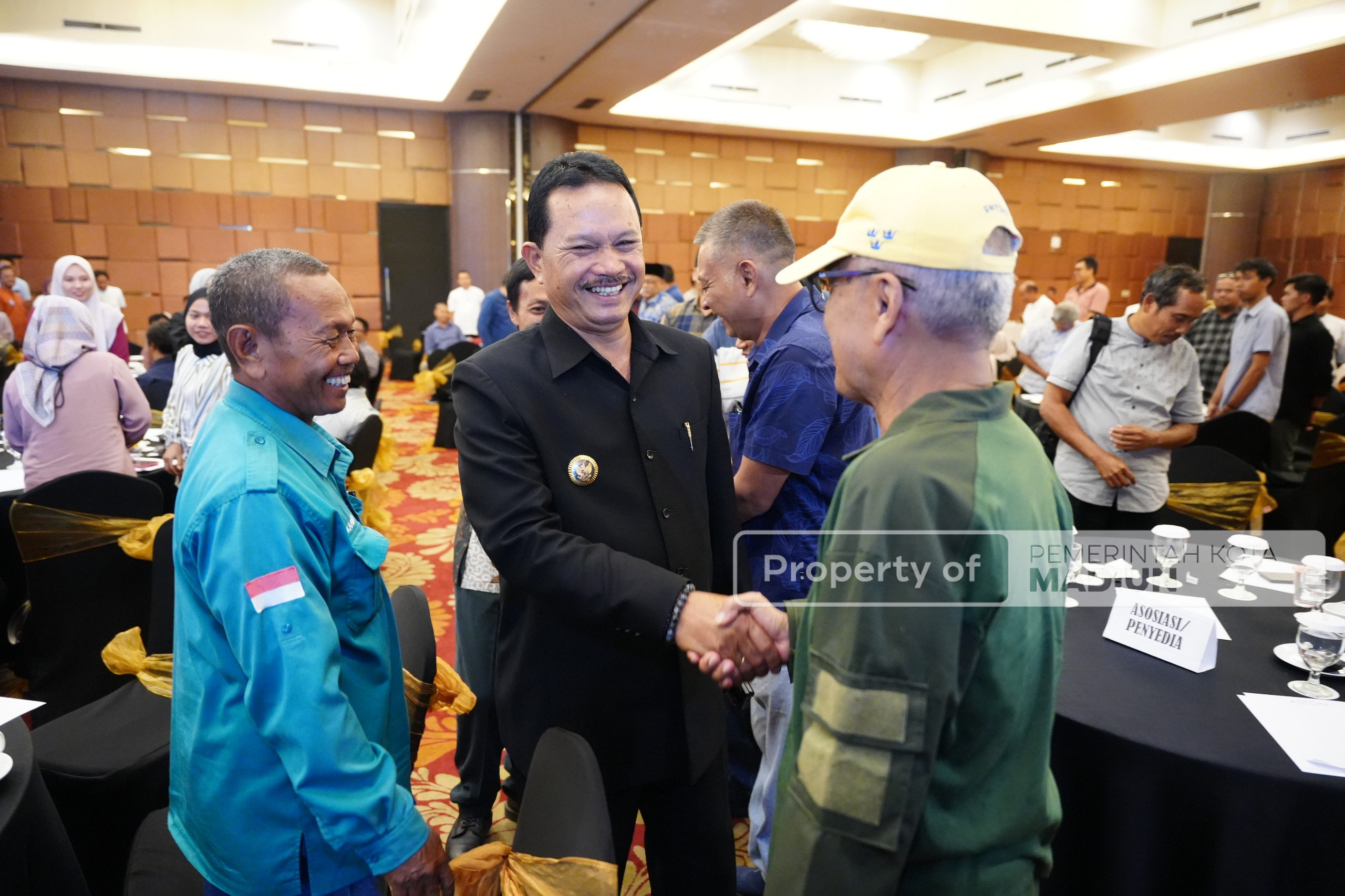 Hadiri Sosialisasi dan Pembinaan Jasa Konstruksi, Wali Kota Madiun: Pembangunan Hasil Kerja Sama Semua Pihak
