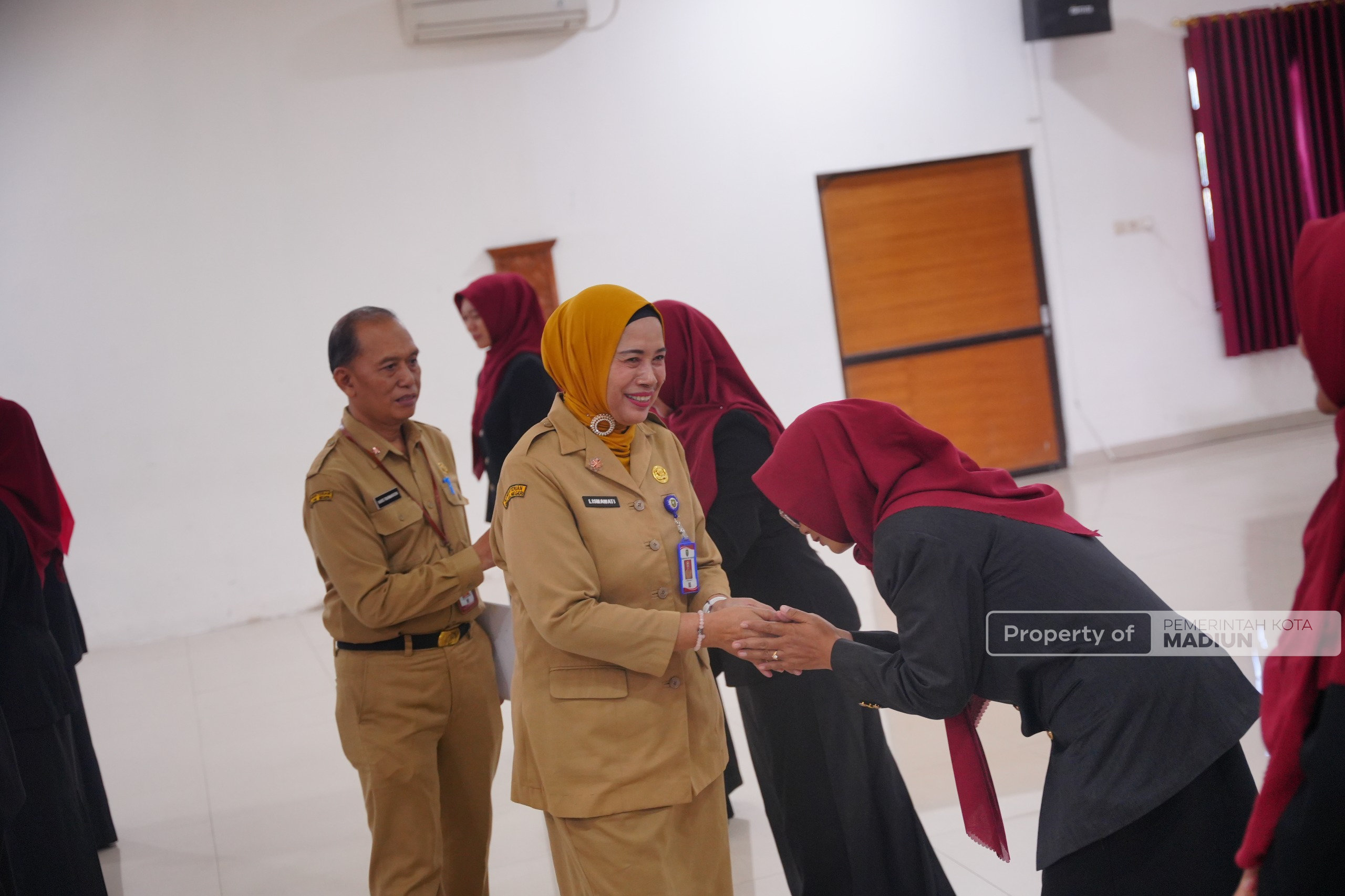 Resmi Lantik Kepala Sekolah, Plt Wali Kota Madiun Tekankan Integritas dan Penguatan Mutu Pendidikan