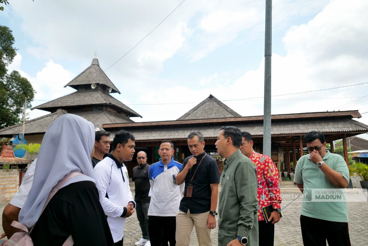 Perkuat Potensi Wisata Religi Terintegrasi, Plt Wali Kota Madiun Tinjau Masjid Kuno Kuncen dan Masjid Kuno Taman