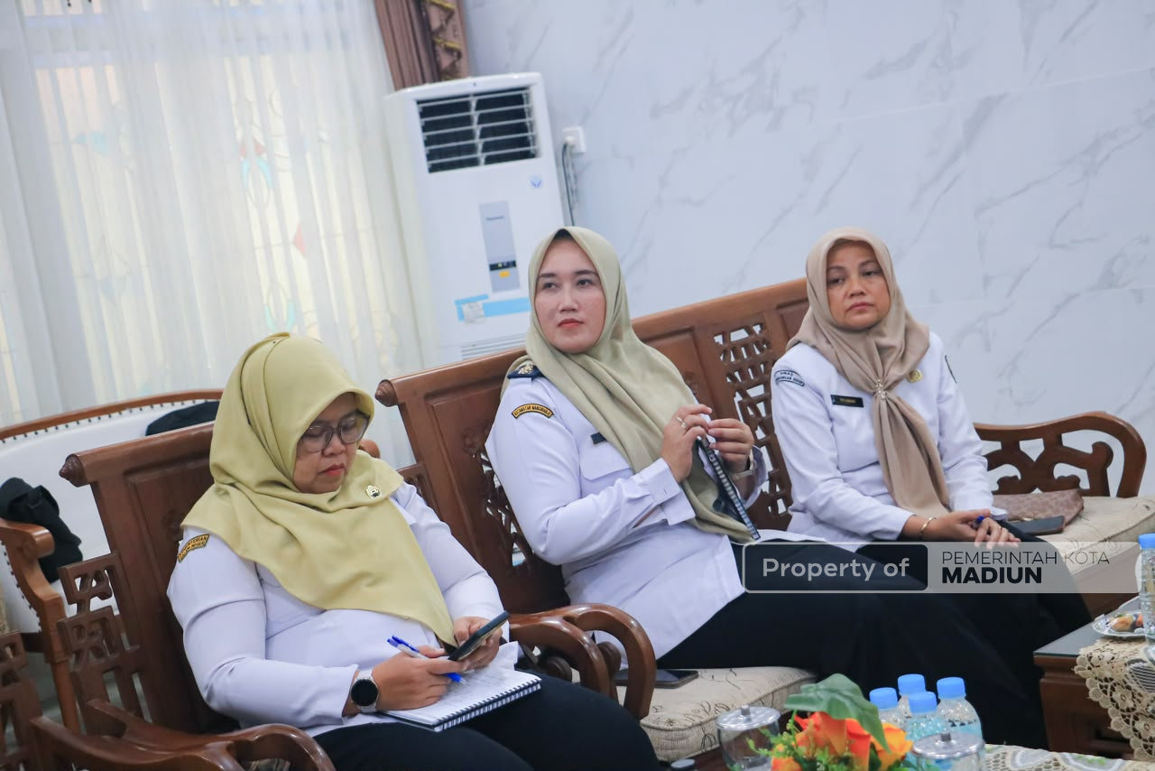 Kurangi Timbulan Sampah Organik, Plt Wali Kota Madiun Jajaki Inovasi Berbasis Maggot
