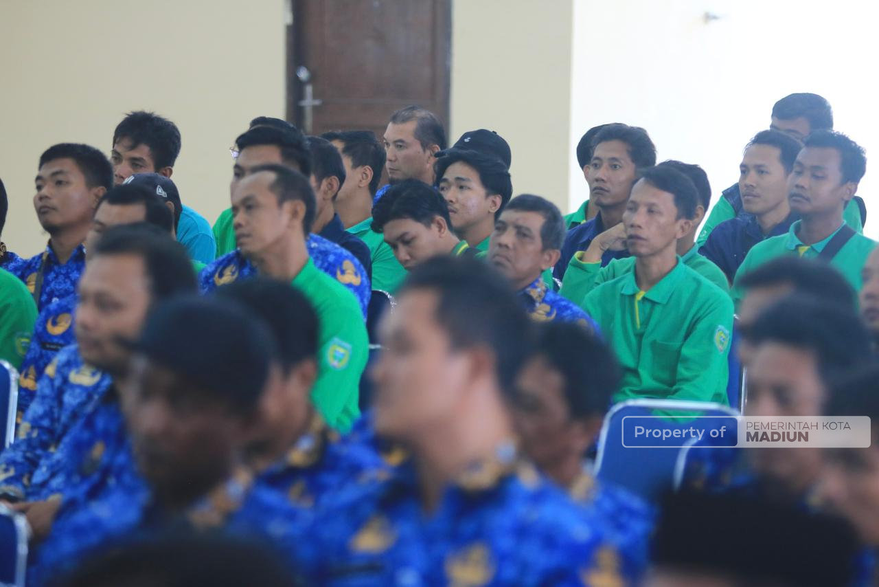 Hadiri Pembinaan Disperkim, Plt Wali Kota Madiun Dorong Peningkatan Kinerja Petugas