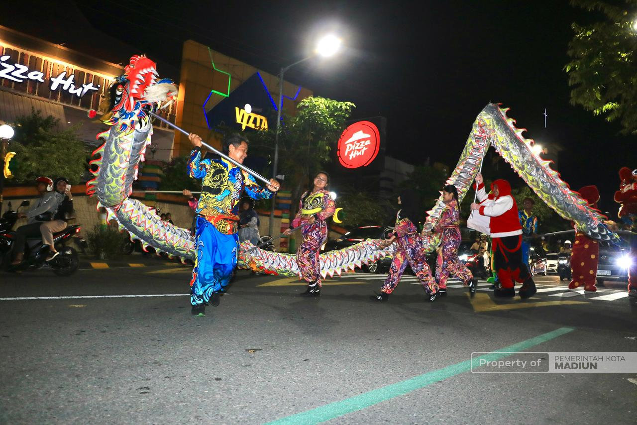 Barongsai Semarakkan Libur Lebaran, Plt Wali Kota Madiun Perkuat Toleransi dan Pariwisata Lokal