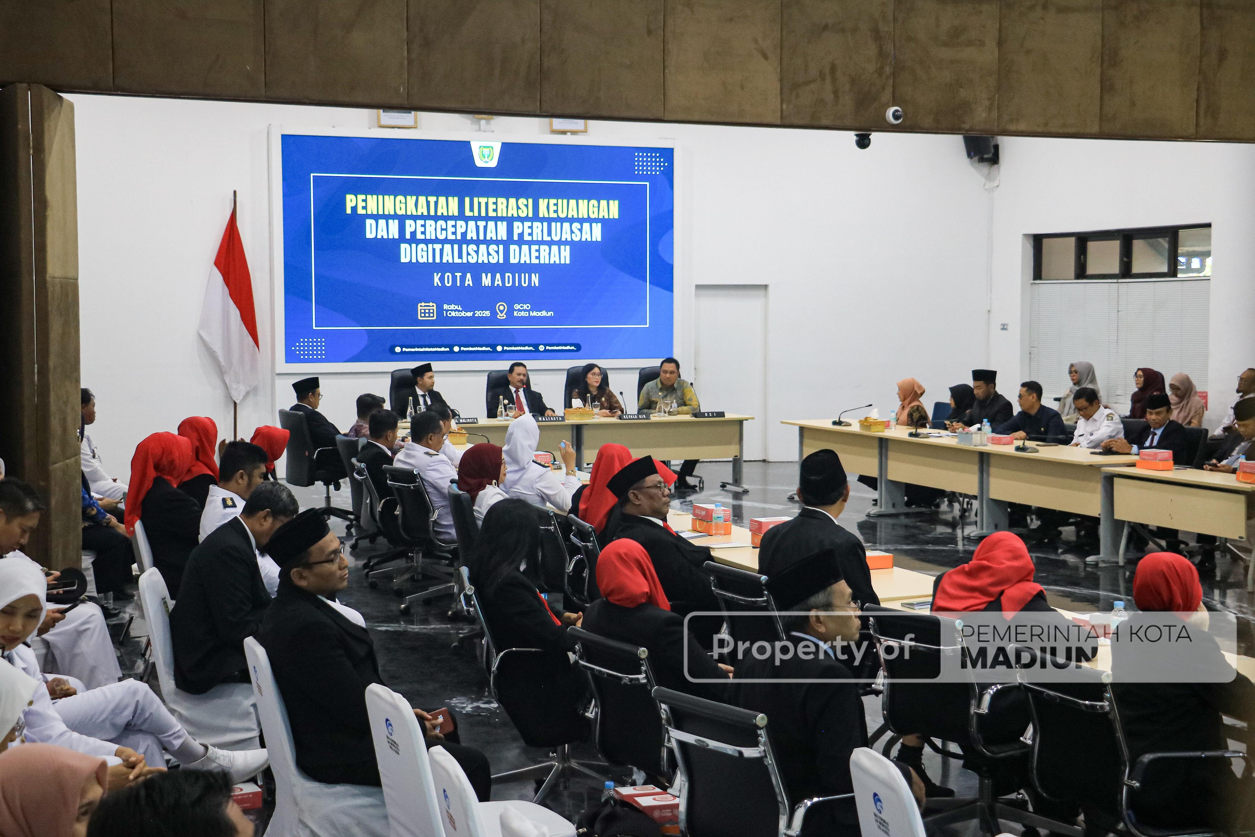 Perkuat Literasi Keuangan, Wali Kota Maidi Apresiasi Sinergi OJK dan Pemda