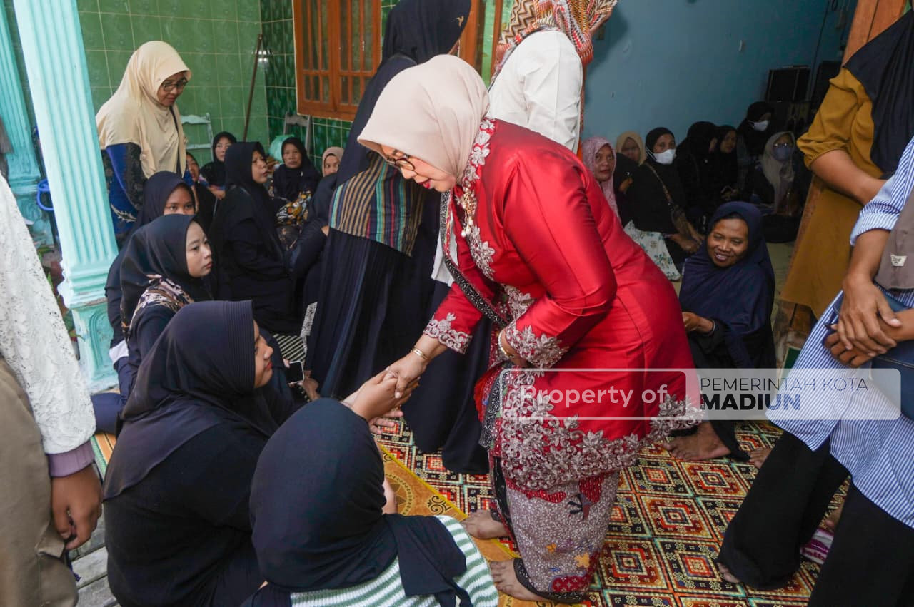 Santunan Pro JKK-JKM Diserahkan Wali Kota, Ahli Waris Mariati Terima Rp 42 Juta