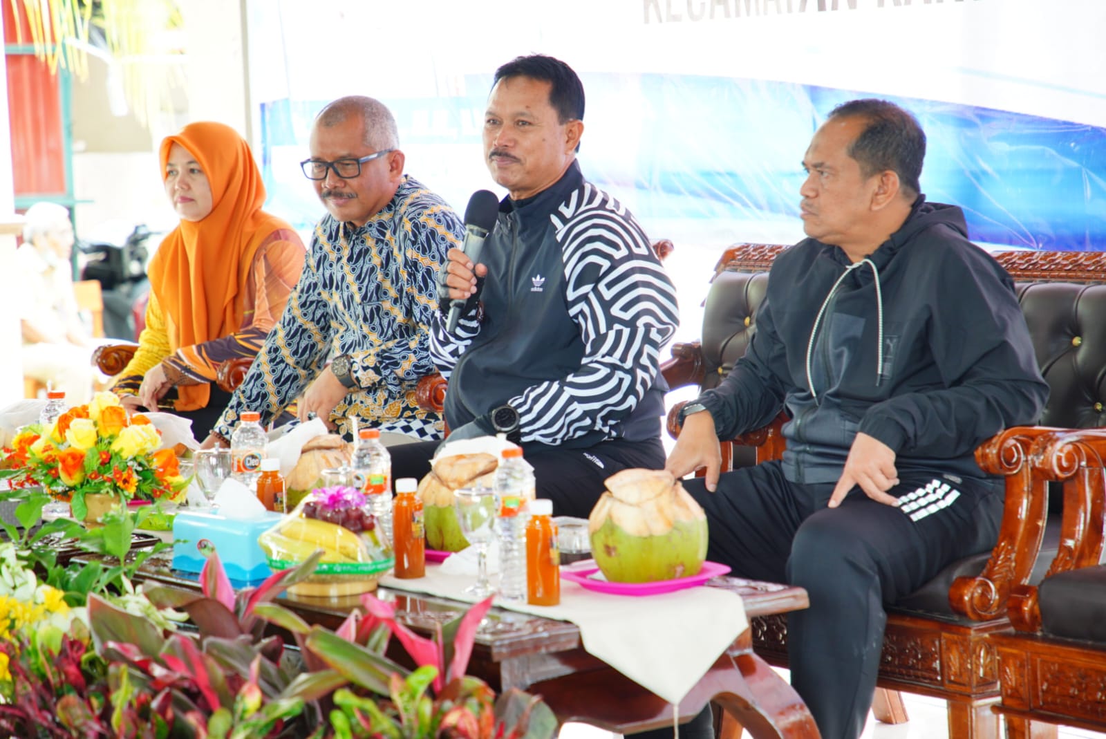 Gowes Tiga Kelurahan, Wali Kota Cek Usulan Pembangunan 2024