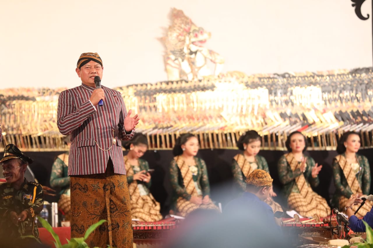 Saksikan Pagelaran Wayang Kulit di Korem, Panglima: Kalau ke Kota Madiun dulu itu Nglencer