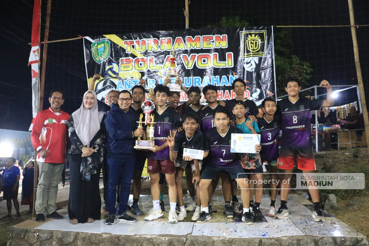 Turut Semarakkan HUT Kemerdekaan, Kecamatan Manguharjo Hadirkan Turnamen Bola Voli Antar Kelurahan