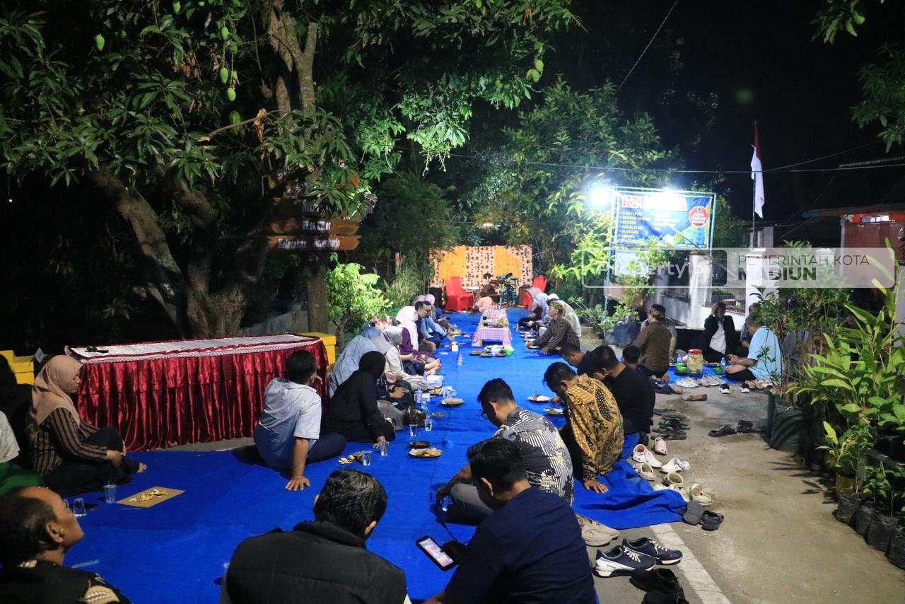 Giat WBR Berlanjut di Wilayah Kecamatan Manguharjo, Plt Wali Kota Beri Apresiasi dan Harap Potensi Lokal Terus Digali
