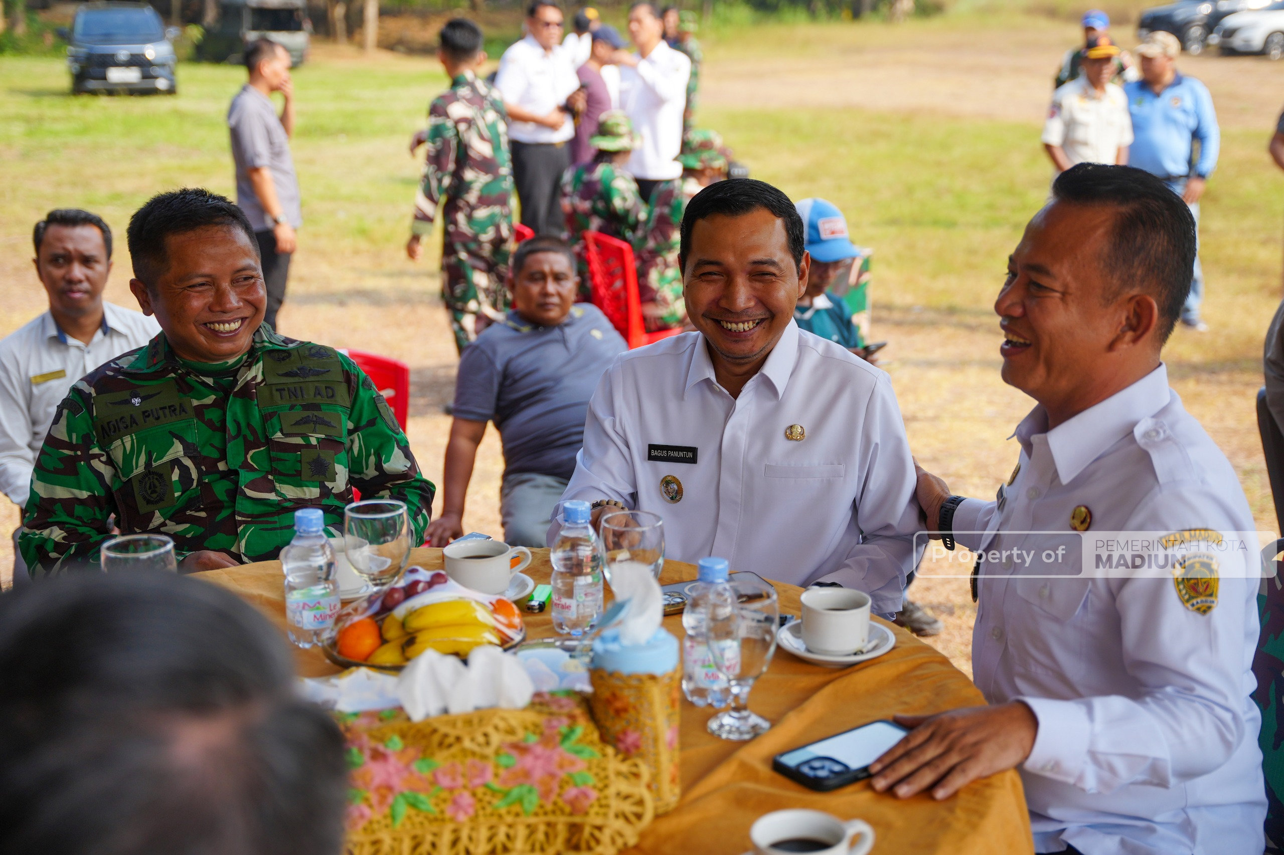 Perkuat Sinergi, Plt Wali Kota Madiun Asah Fokus dalam Latihan Menembak