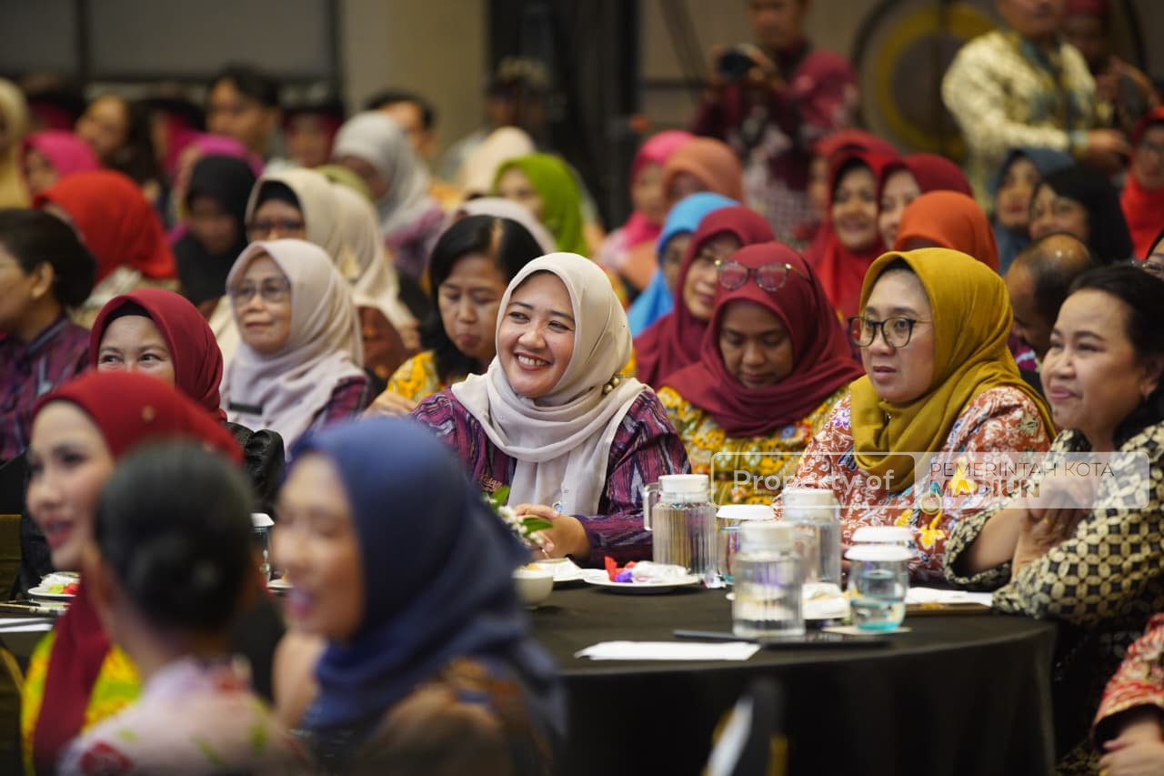 Hadiri Forum Sinergi Perempuan Bakorwil I Madiun, Wali Kota Tekankan Pentingnya Peran Perempuan untuk Kemajuan Kota