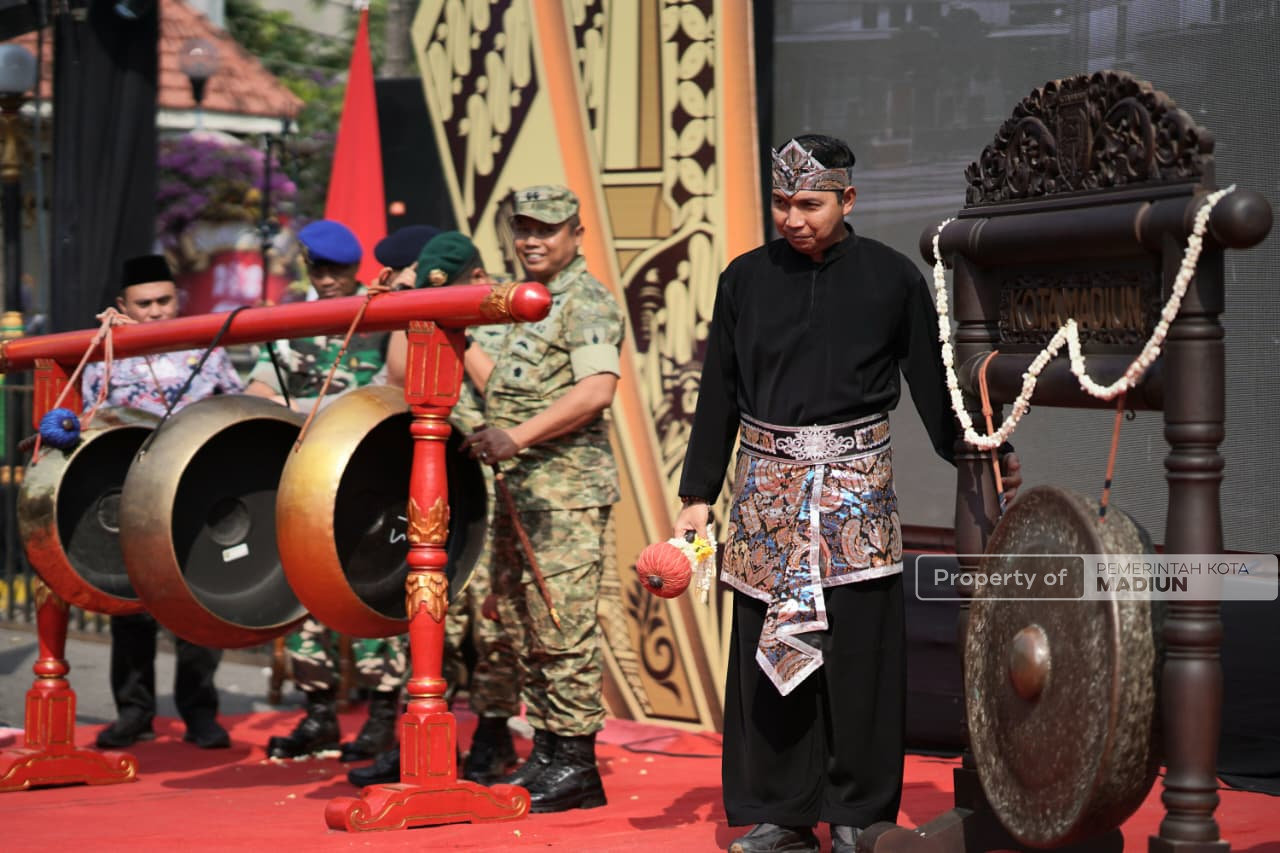 Berlangsung Sukses, Plt Wali Kota Targetkan Kirab Budaya Pencak Silat Tahun Depan Bertaraf Nasional